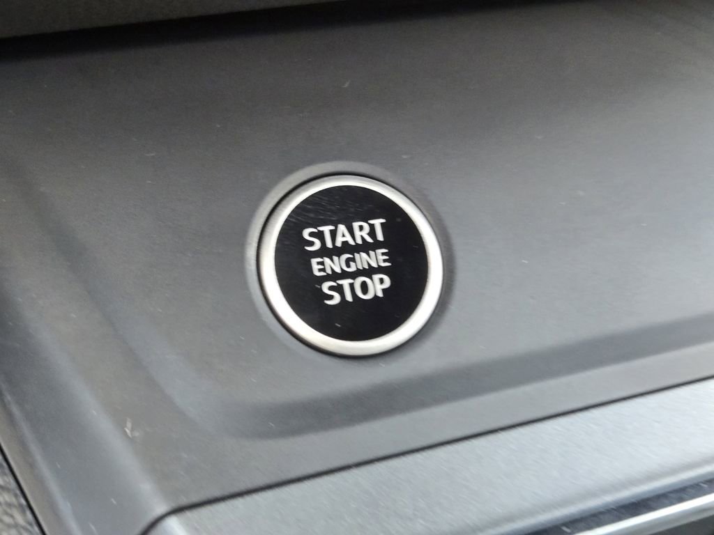 Certified 2025 Audi Q3 2.0T Premium Plus w/ Premium Plus Package image 27