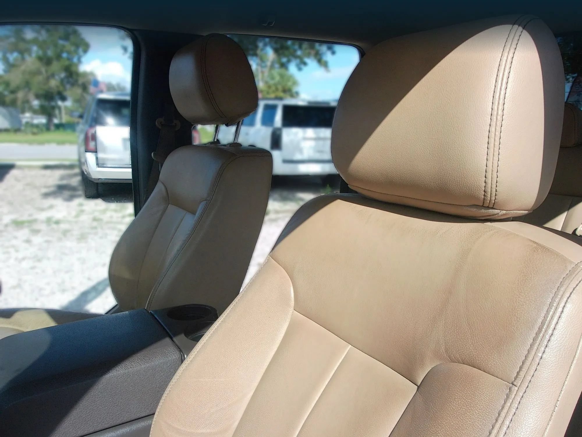 Used 2014 Ford F150 XLT w/ Equipment Group 302A Luxury RWD image 13