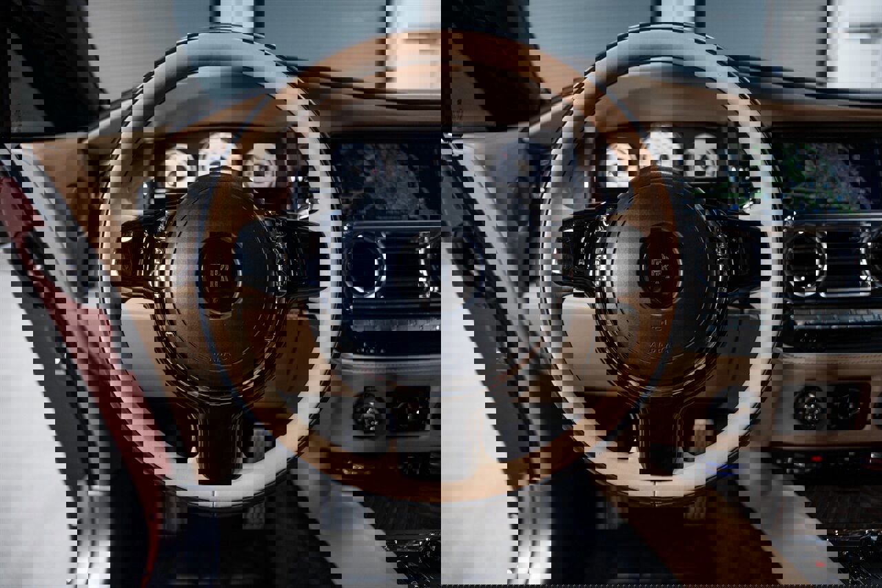 Used 2019 Rolls-Royce Wraith image 19