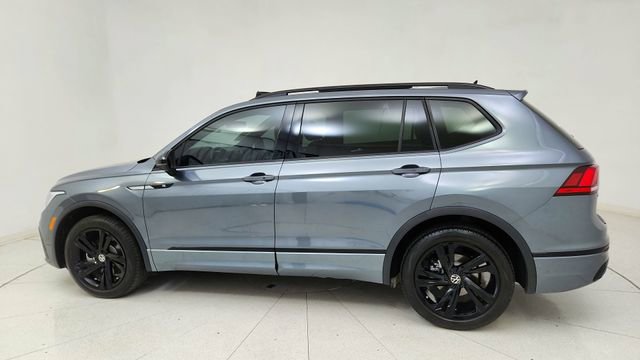 Used 2023 Volkswagen Tiguan SE R-Line image 4