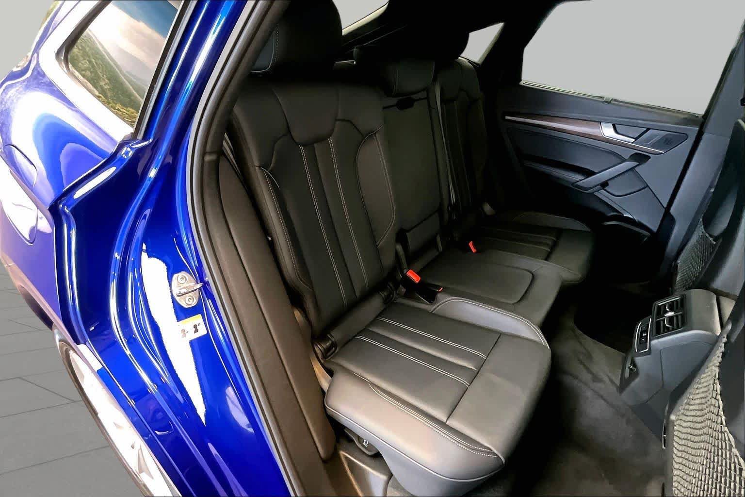 Certified 2024 Audi Q5 2.0T Premium Plus w/ Premium Plus Package AWD/4WD image 20