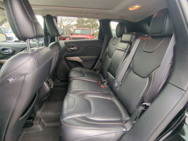 Used 2017 Jeep Cherokee Limited image 15