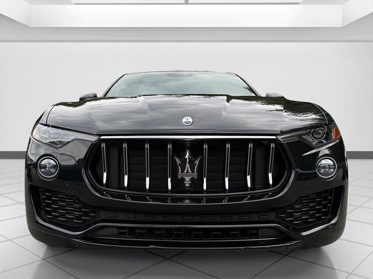 Used 2023 Maserati Levante GT AWD/4WD image 8