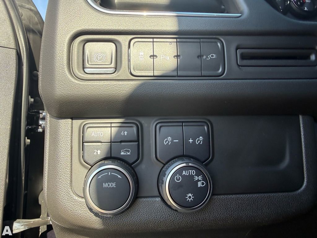 Used 2021 Chevrolet Tahoe LT image 14