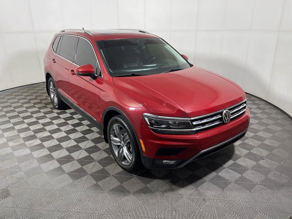 Used 2018 Volkswagen Tiguan SEL Premium w/ 3rd Row Seat Package image 1