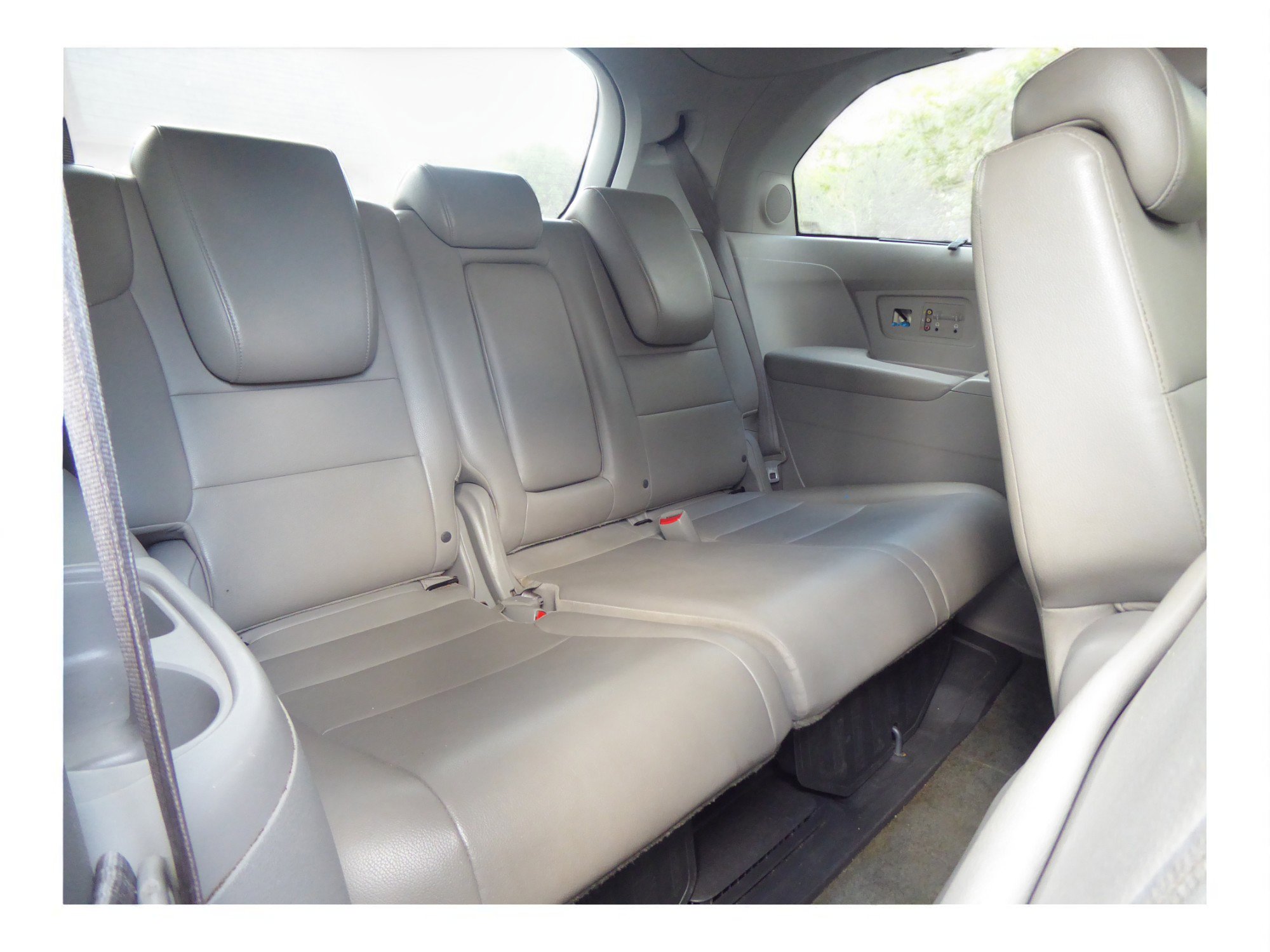 Used 2016 Honda Odyssey Touring Elite image 23