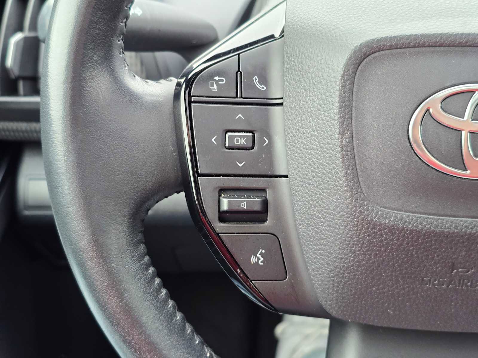 Used 2023 Toyota bZ4X Limited w/ Weather Package FWD image 28