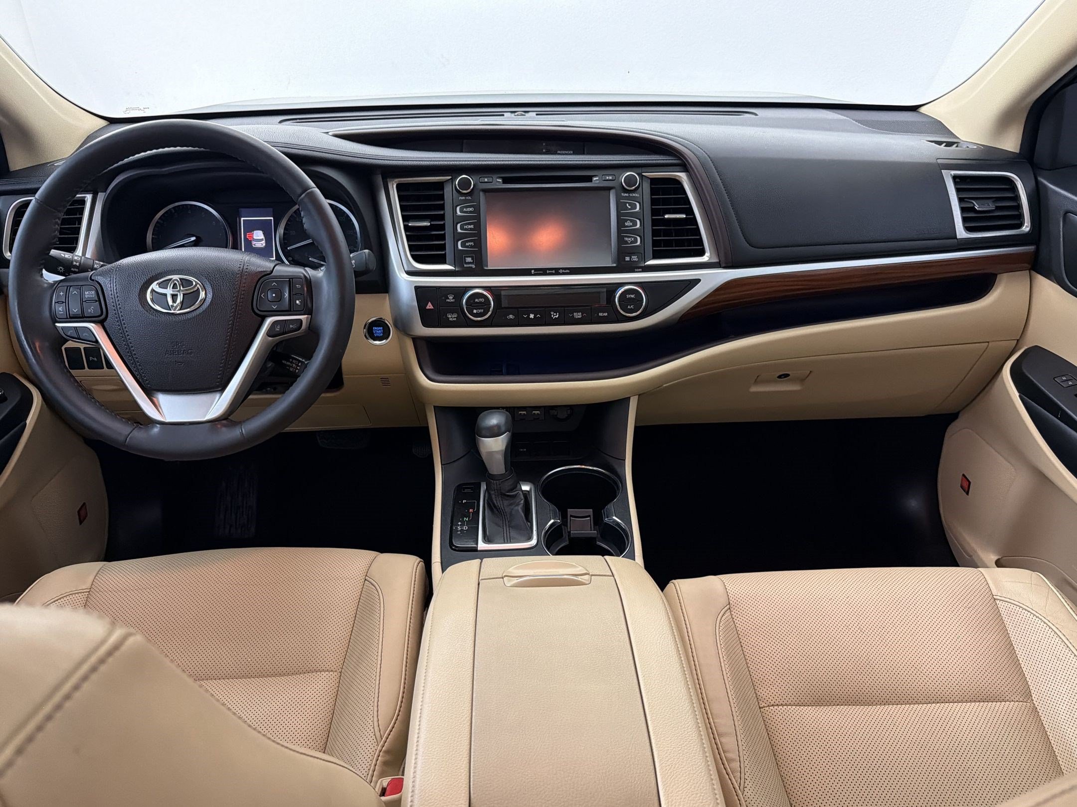 Used 2019 Toyota Highlander Limited FWD image 14