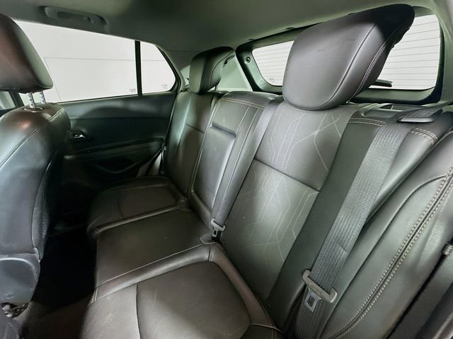 Used 2018 Chevrolet Trax LT w/ Sun & Sound Package image 24