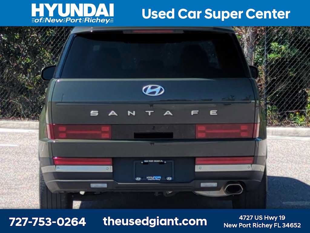 Used 2024 Hyundai Santa Fe Limited FWD image 4
