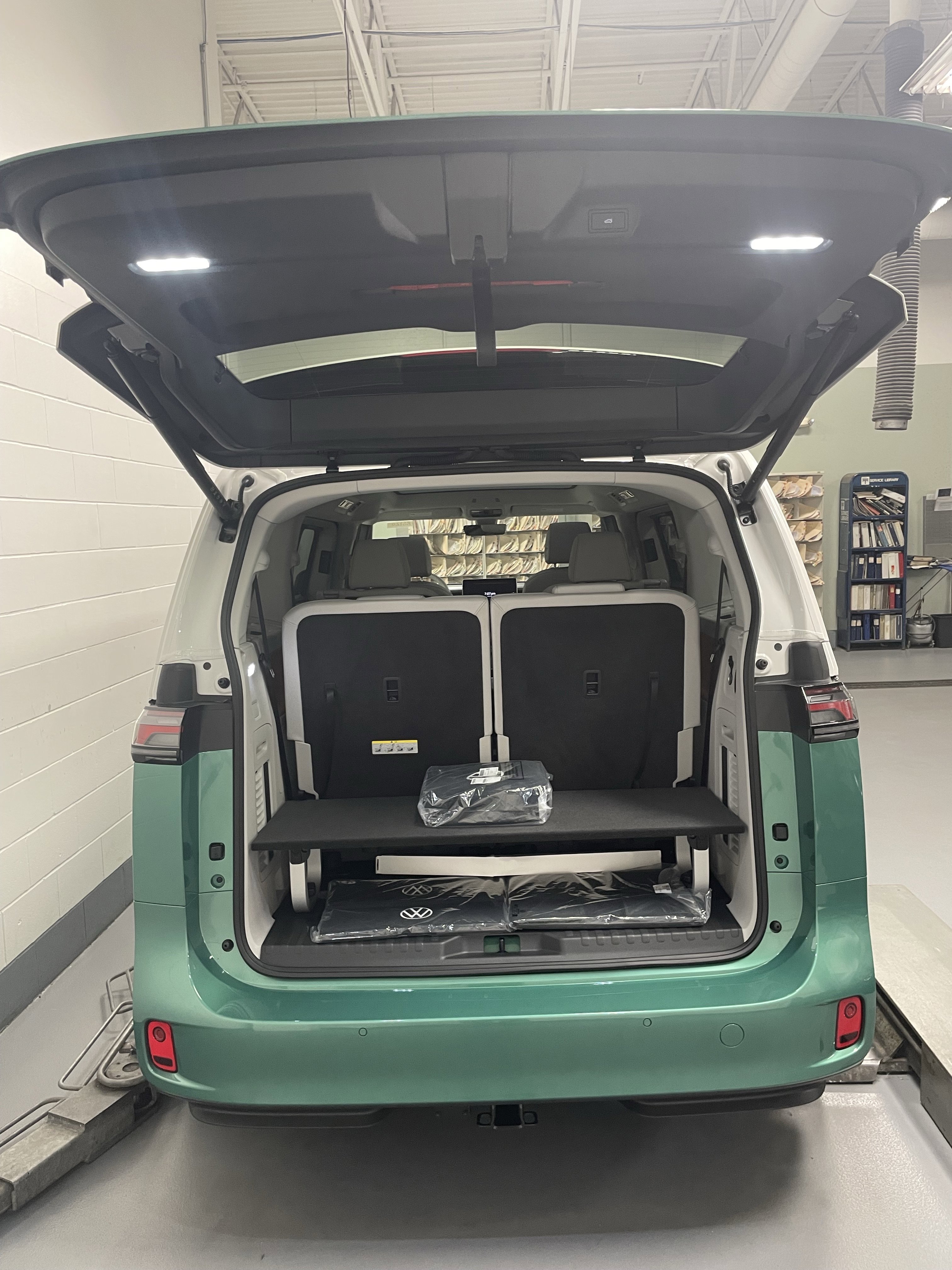 New 2025 Volkswagen ID. Buzz Pro S Plus image 4