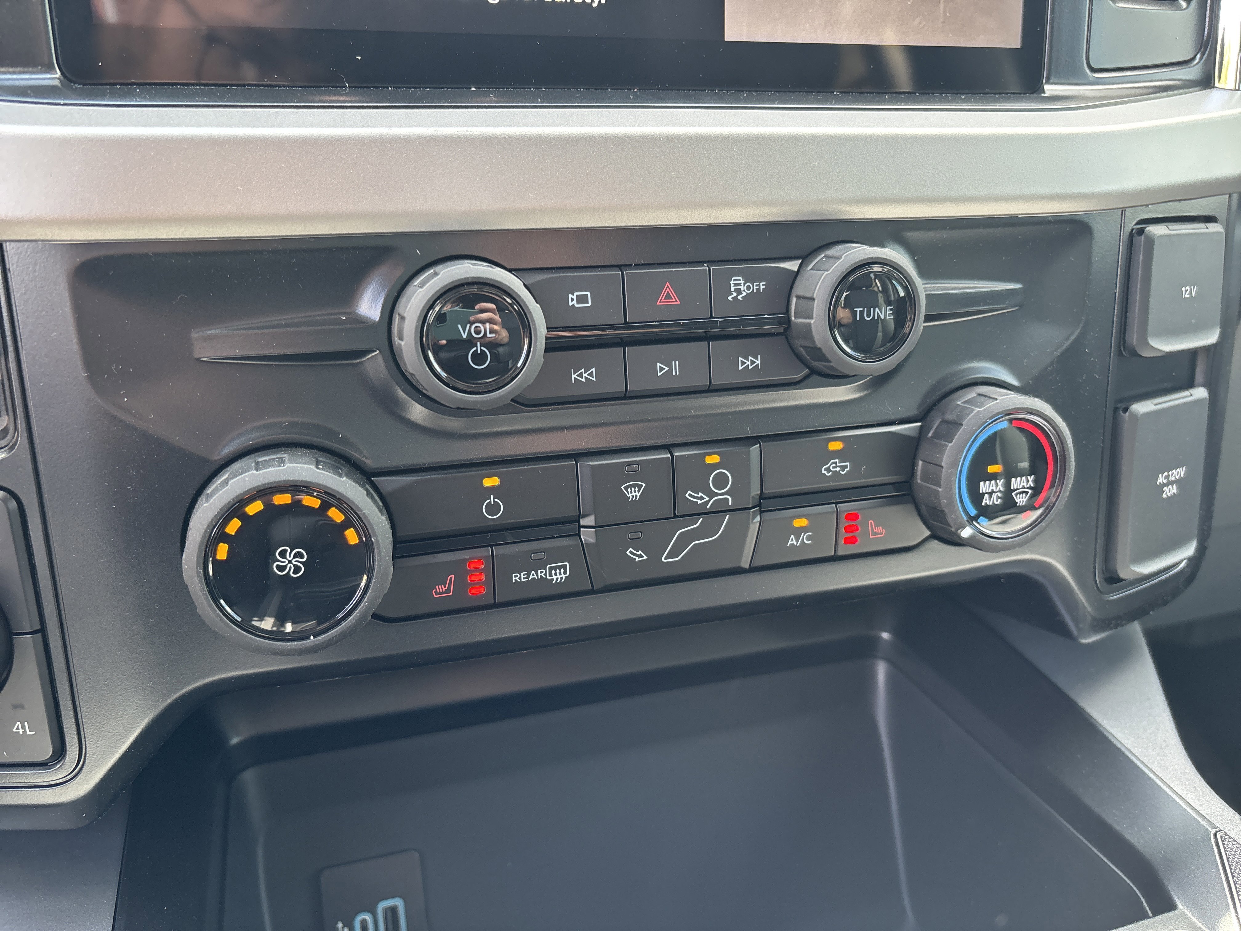 New 2026 Ford F350 XLT AWD/4WD image 21