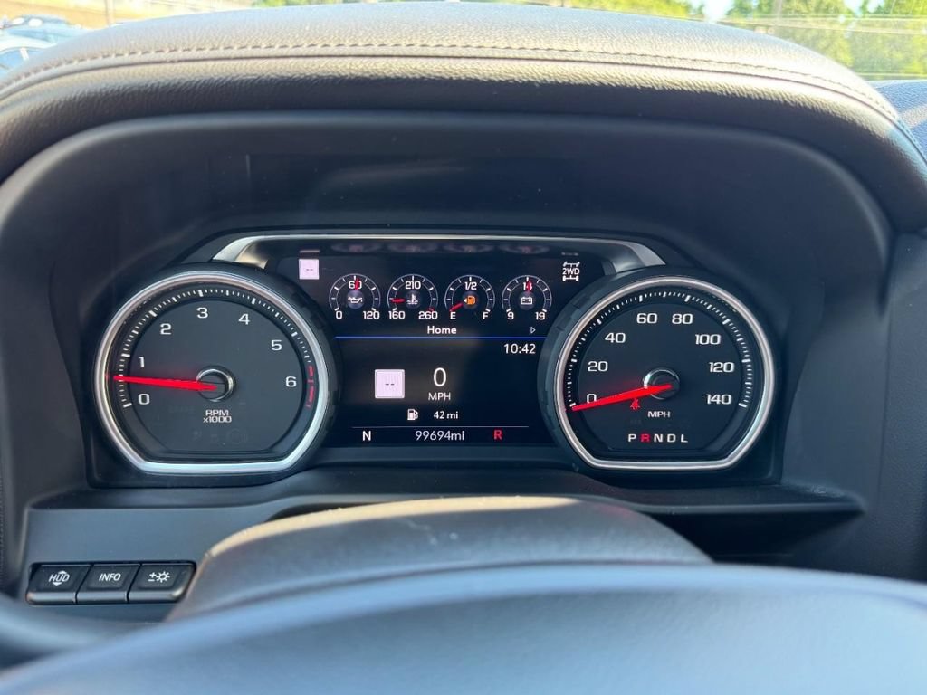 Used 2022 Chevrolet Silverado 1500 High Country w/ Technology Package AWD/4WD image 25