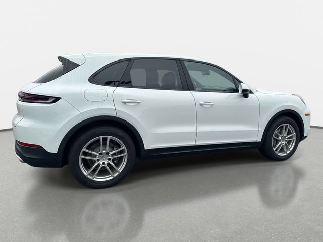 Used 2024 Porsche Cayenne w/ Premium Package AWD/4WD image 6