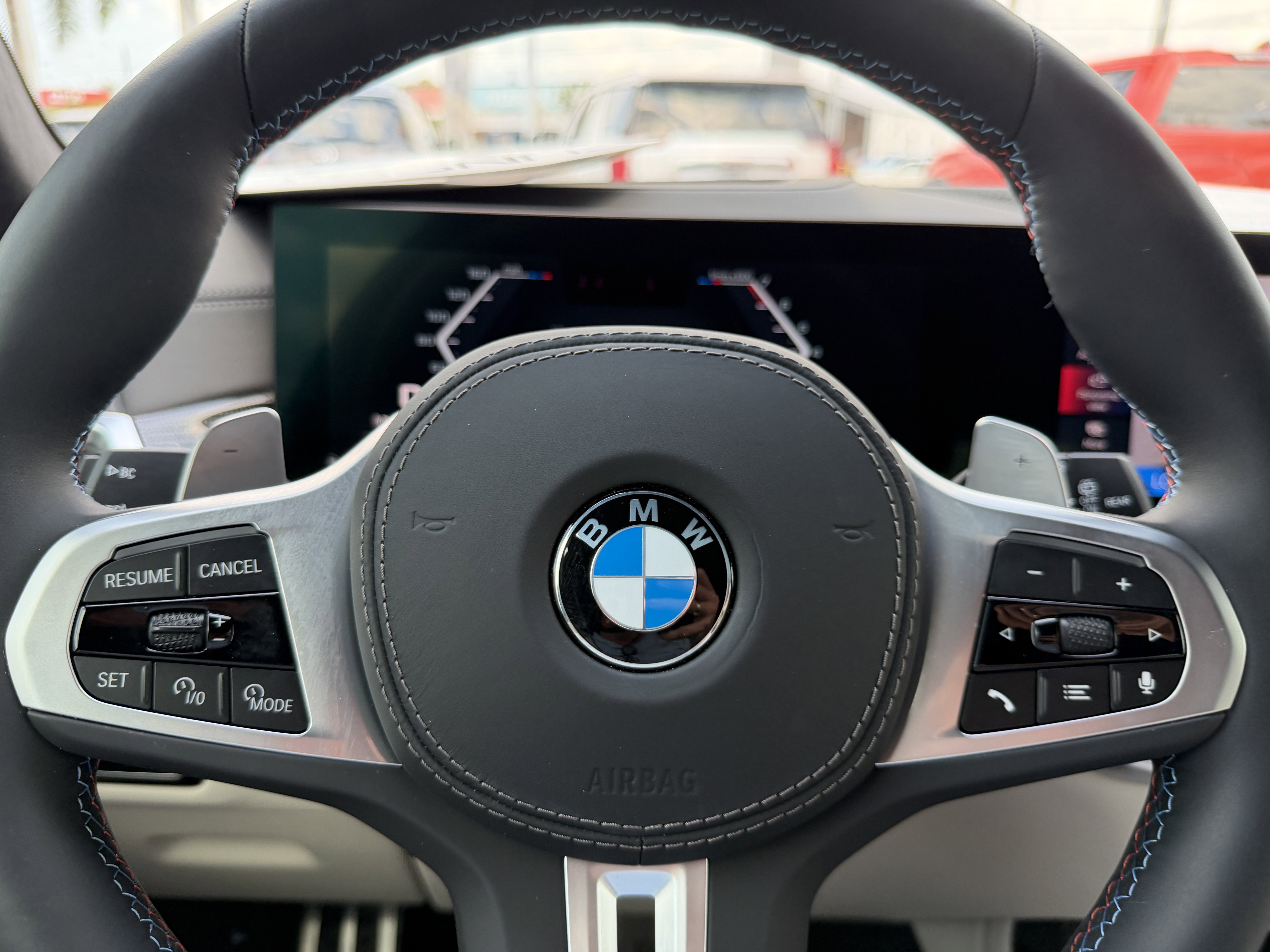 Used 2025 BMW X7 M60i AWD/4WD image 27
