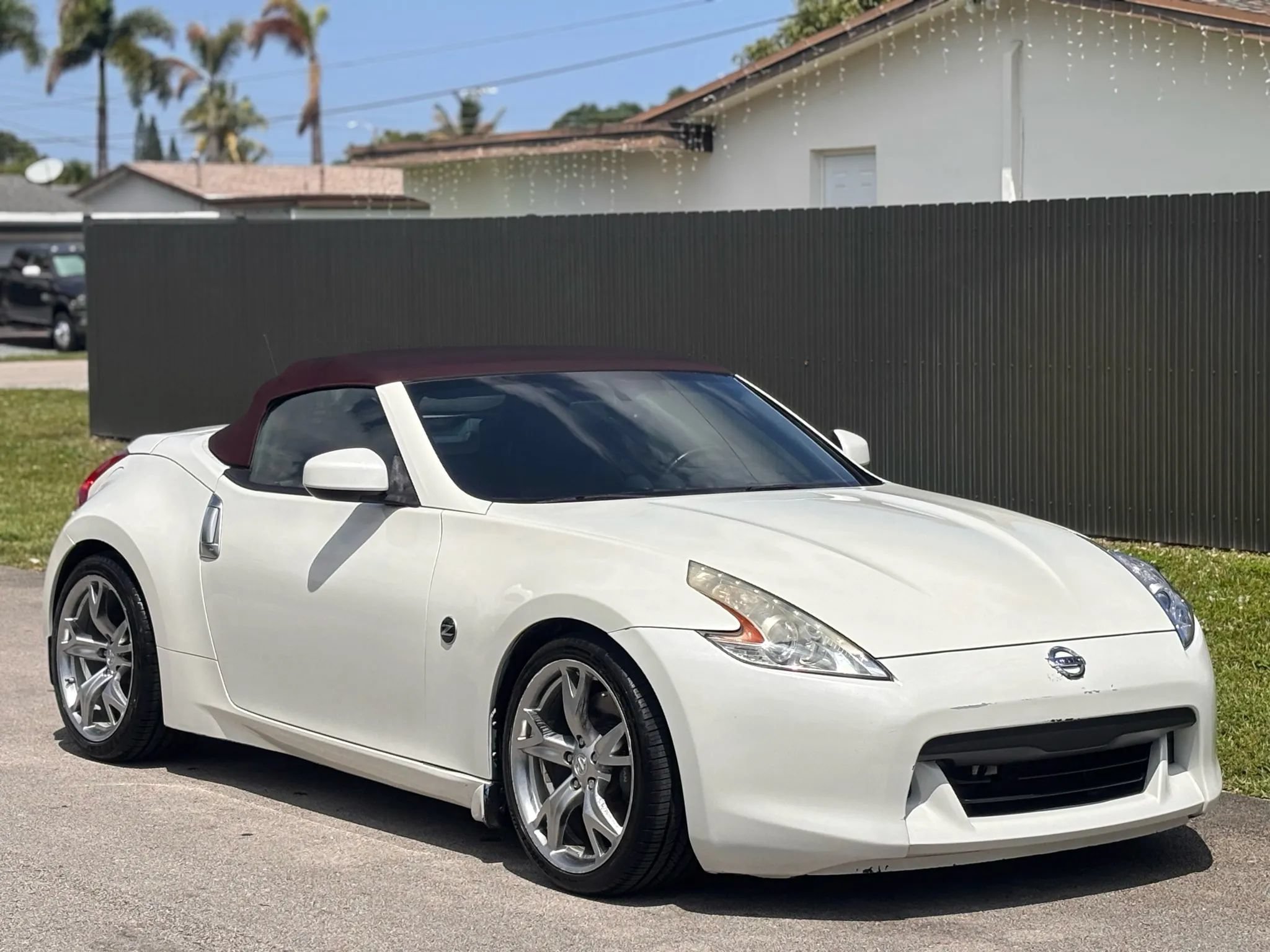 Used 2012 Nissan 370Z Touring w/ Sport Pkg RWD image 1