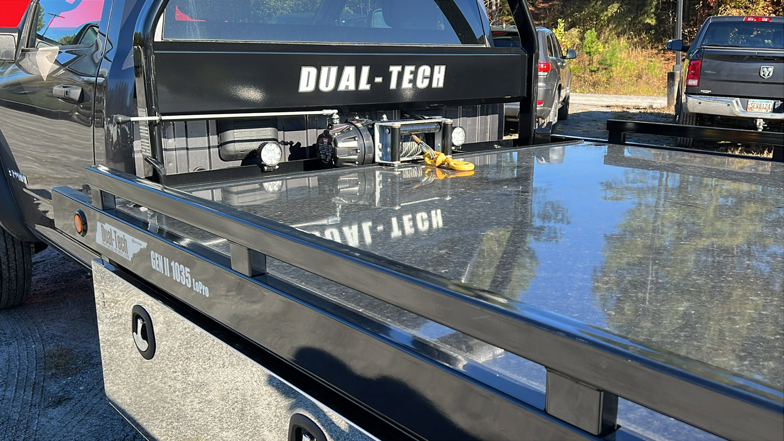 New 2025 RAM 5500 4x4 Regular Cab image 17