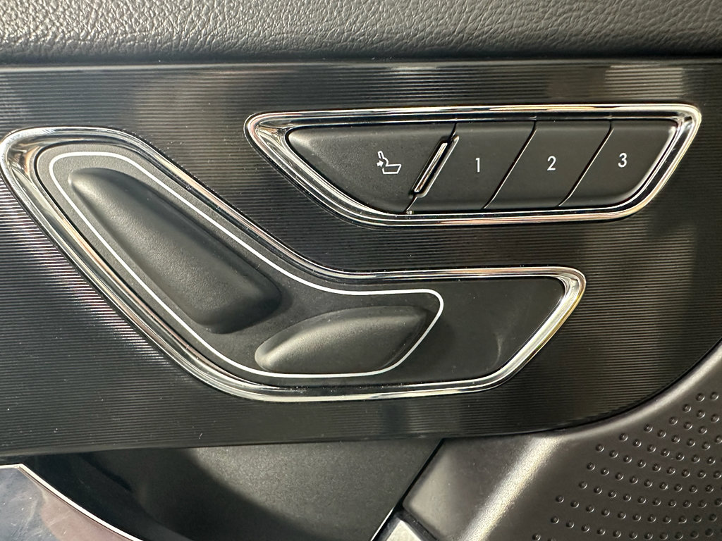 Used 2023 Lincoln Corsair Reserve w/ Equipment Group 201A image 24