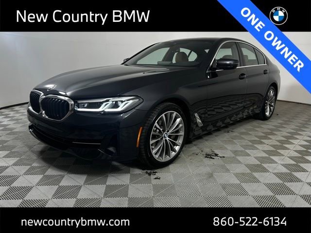 Used 2023 BMW 540i xDrive w/ Premium Package image 3