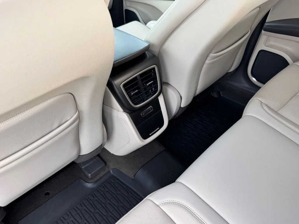 Used 2019 Lincoln Nautilus Reserve AWD/4WD image 12