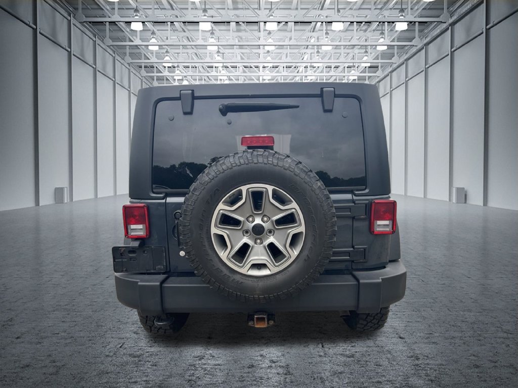 Used 2017 Jeep Wrangler Unlimited Rubicon w/ Connectivity Group AWD/4WD image 7