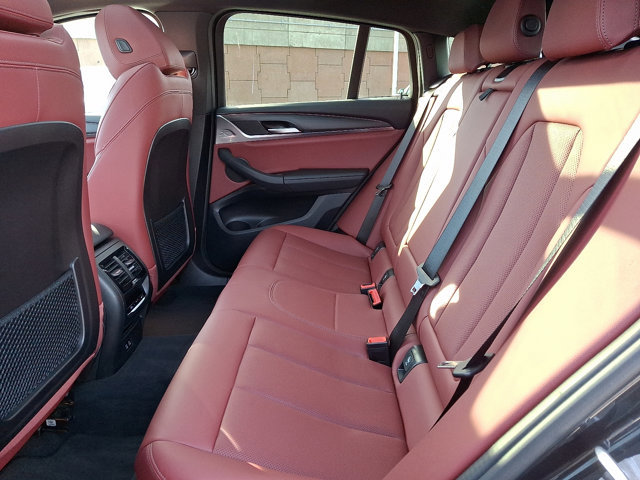 Certified 2023 BMW X4 xDrive30i w/ Premium Package image 10
