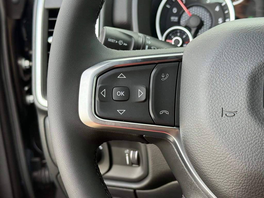 New 2026 RAM 1500 4x4 Crew Cab image 19