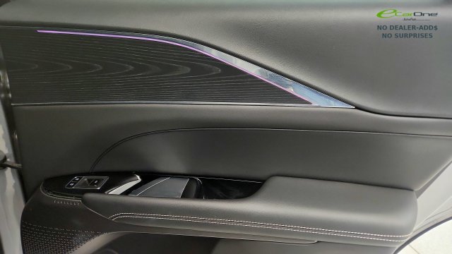 Used 2024 Cadillac Lyriq Sport RWD image 46