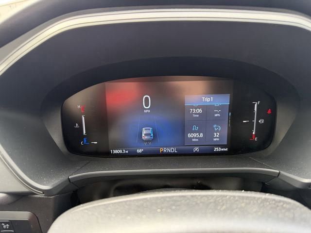 Used 2025 Ford Escape Active image 14