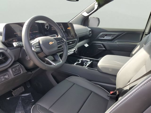 New 2026 Chevrolet Silverado EV LT w/ Plus Package AWD/4WD image 18