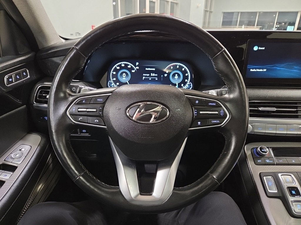 Used 2022 Hyundai Palisade Limited image 24