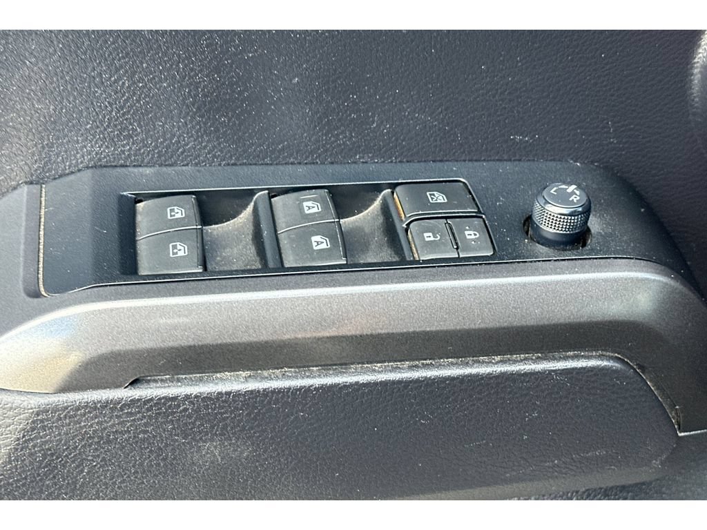 Used 2020 Toyota Tacoma TRD Off-Road w/ TRD Premium Off Road Package AWD/4WD image 12