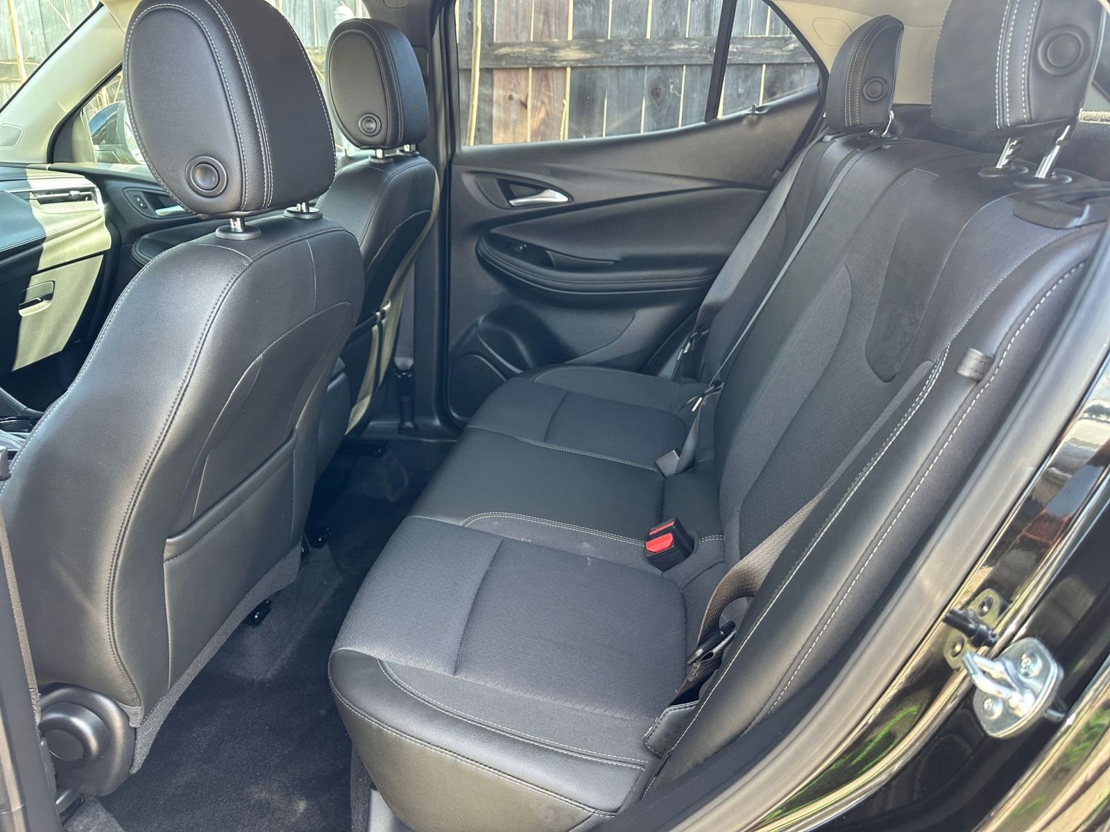 Used 2025 Buick Encore GX Preferred image 24