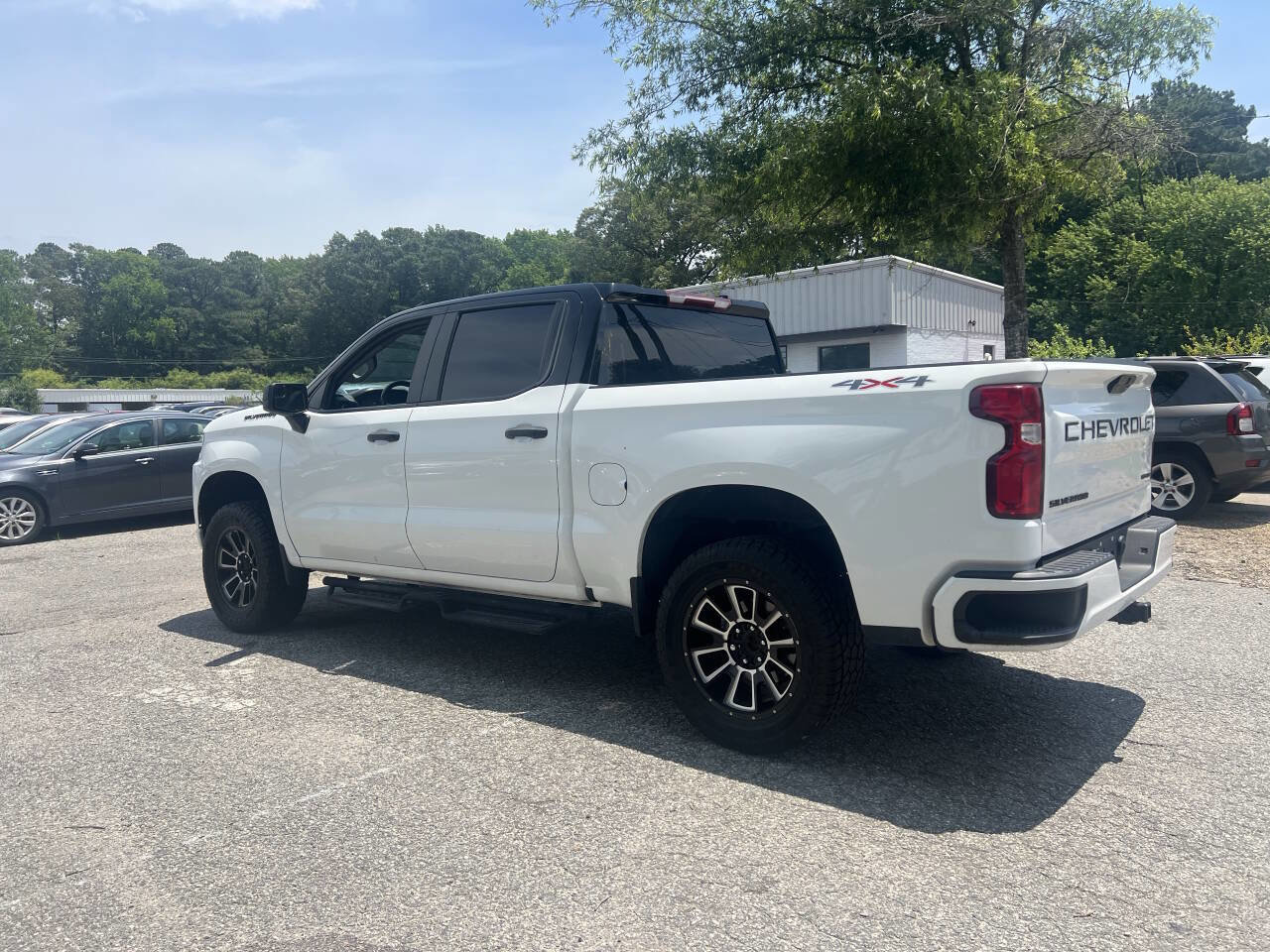 Used 2022 Chevrolet Silverado 1500 Custom AWD/4WD image 4