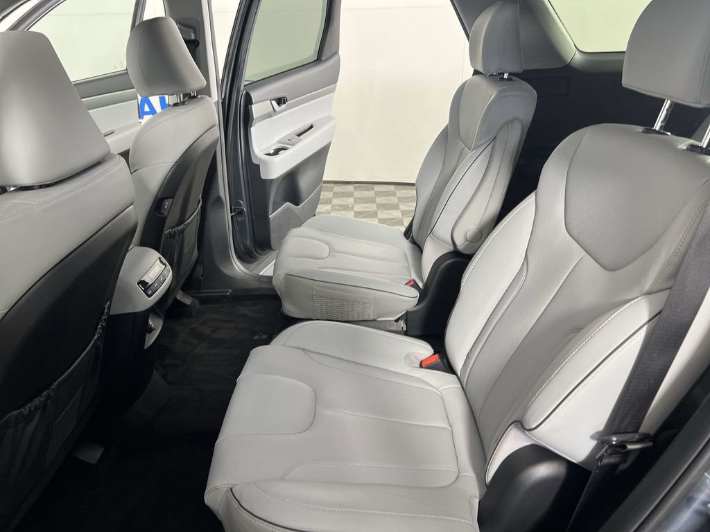 Used 2025 Hyundai Palisade SEL AWD/4WD image 25