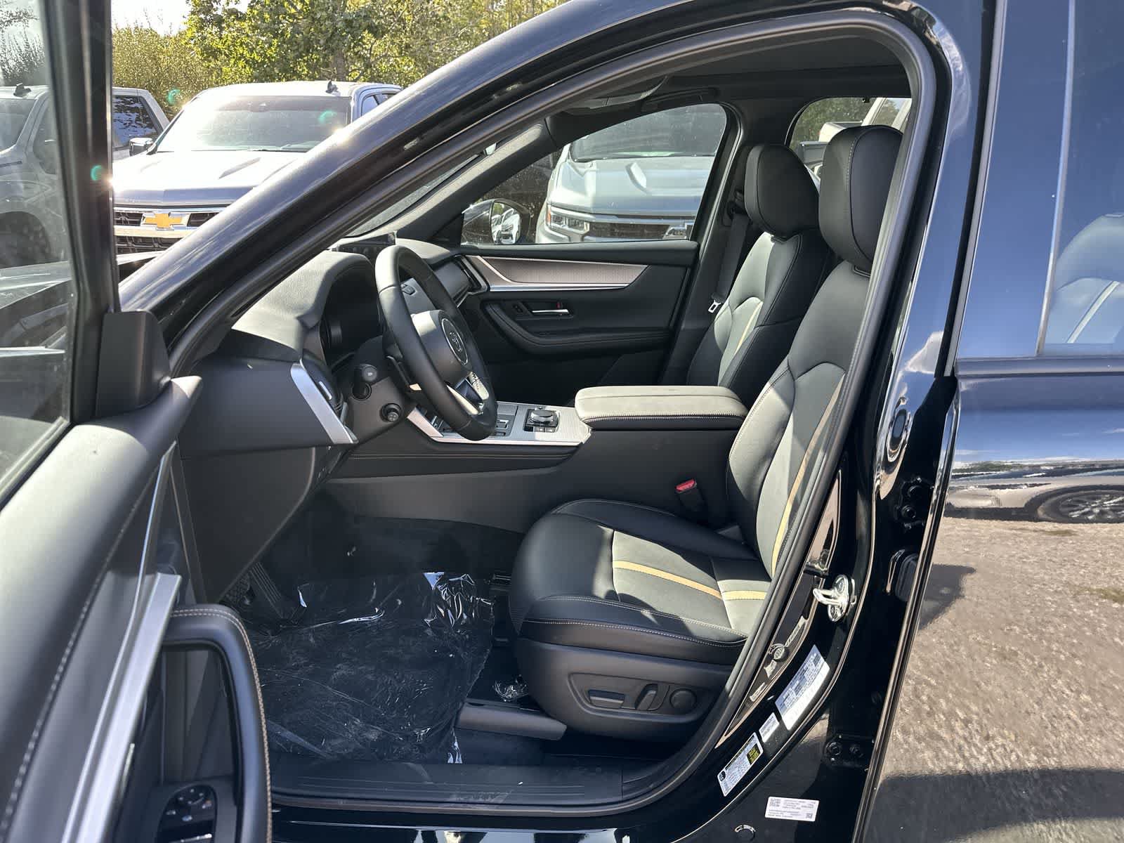 New 2026 MAZDA CX-90 Plug-In Hybrid w/ Premium Plus AWD/4WD image 2