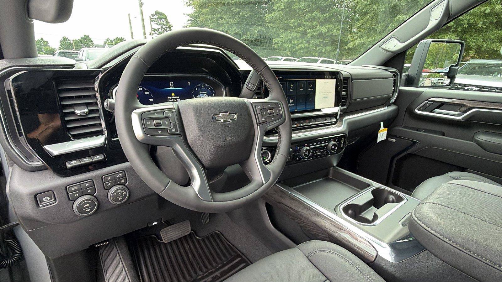 New 2026 Chevrolet Silverado 2500 LTZ w/ Trail Boss Package AWD/4WD image 4