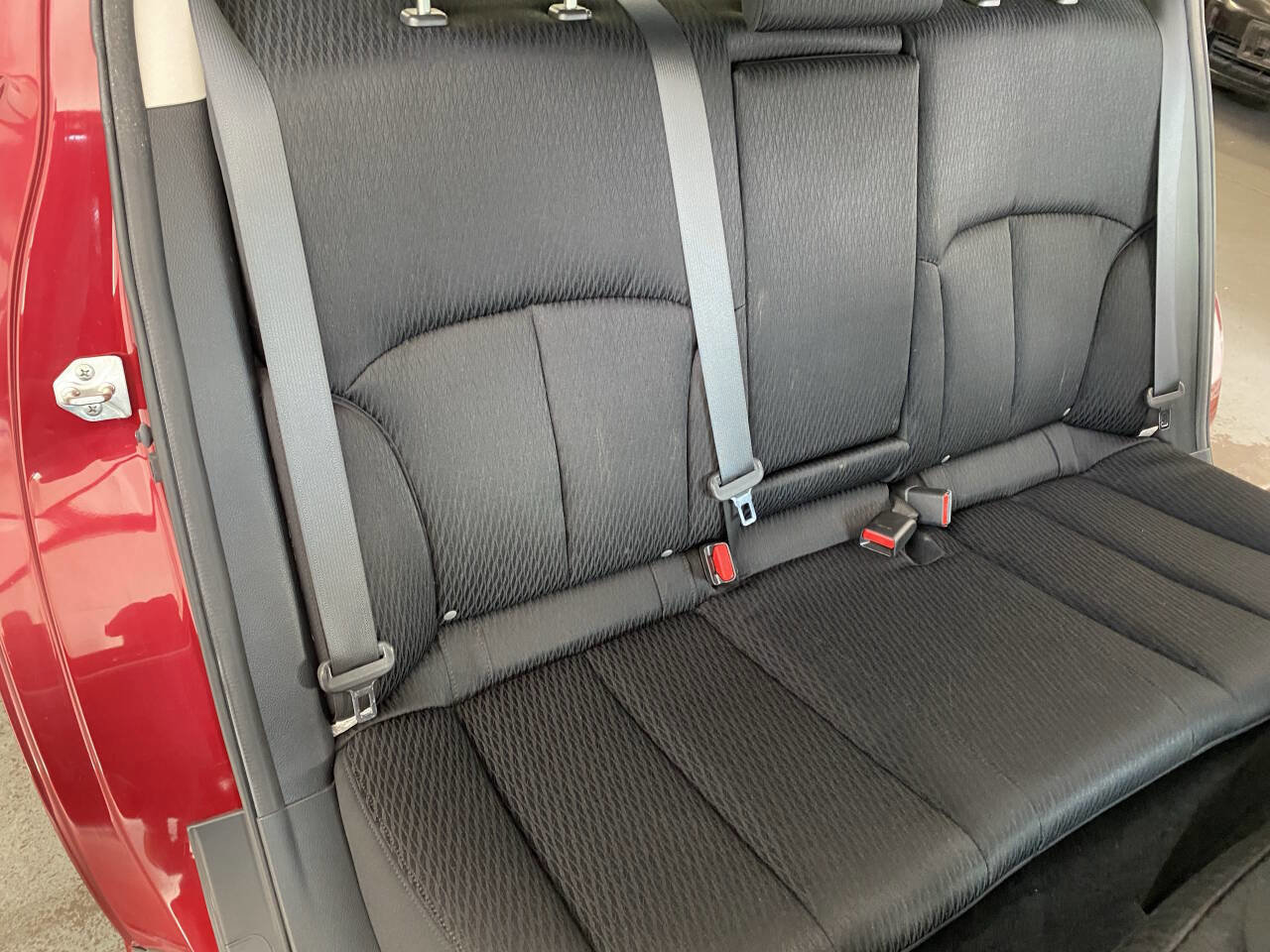 Used 2011 Subaru Legacy 2.5i Premium image 30