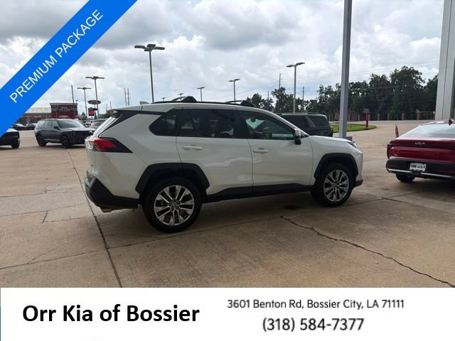 Used 2022 Toyota RAV4 XLE Premium FWD image 7