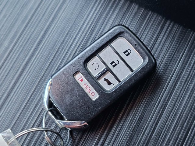 Used 2022 Honda Pilot TrailSport image 33