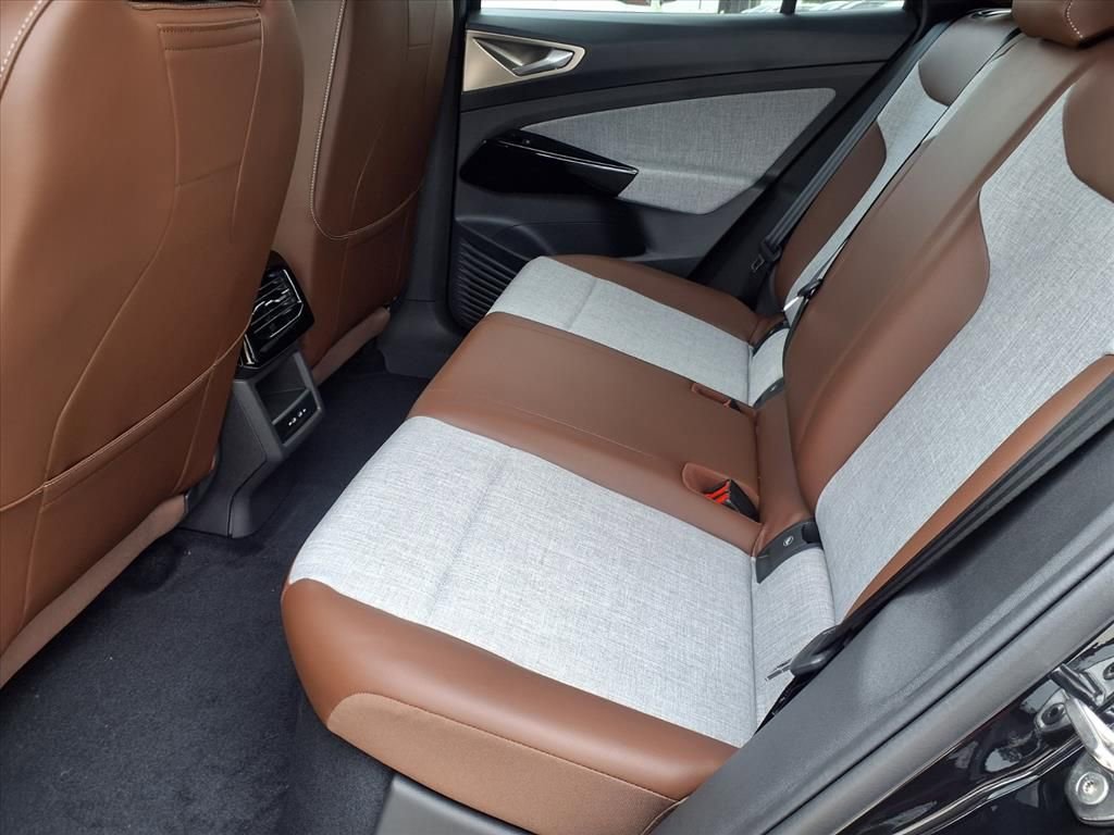 New 2025 Volkswagen ID.4 Pro RWD image 9