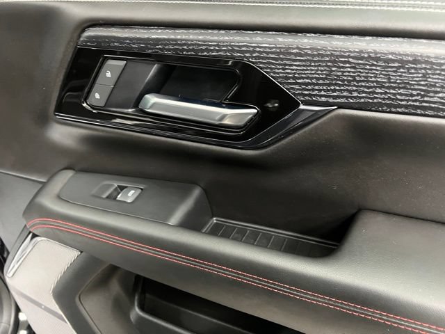 Used 2025 GMC Yukon AT4 Ultimate w/ LPO, Floor Liner Package AWD/4WD image 62