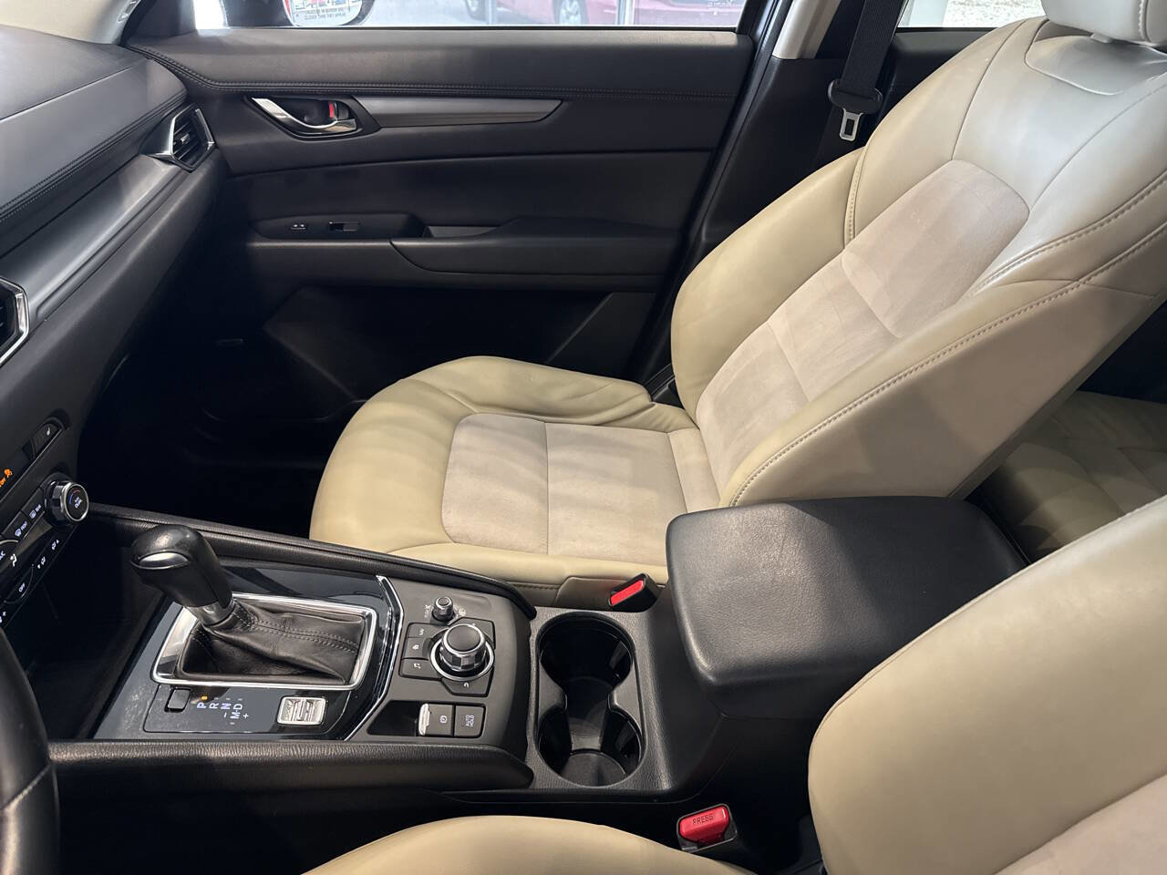 Used 2017 MAZDA CX-5 Touring w/ Preferred Equipment Package FWD image 26