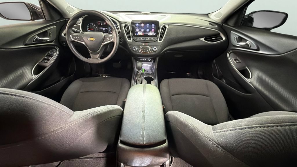Used 2023 Chevrolet Malibu LT FWD image 30