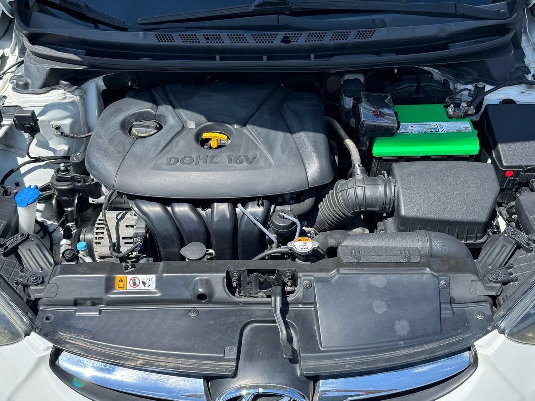 Used 2013 Hyundai Elantra GLS FWD image 26