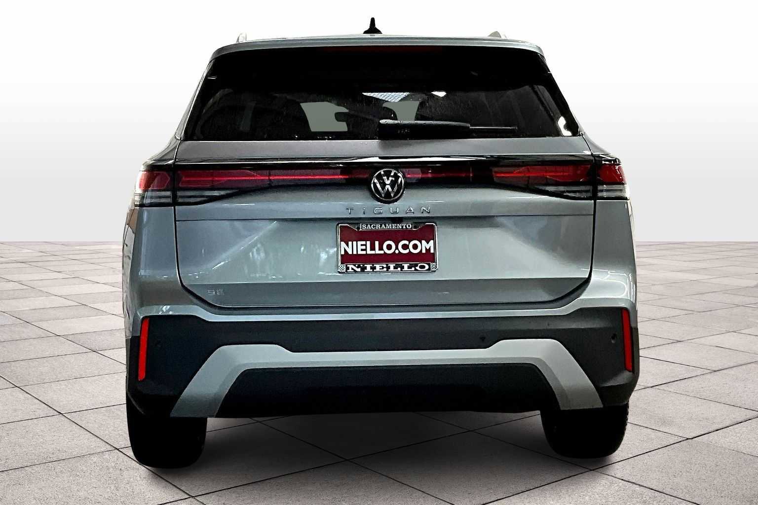 New 2026 Volkswagen Tiguan SE image 6