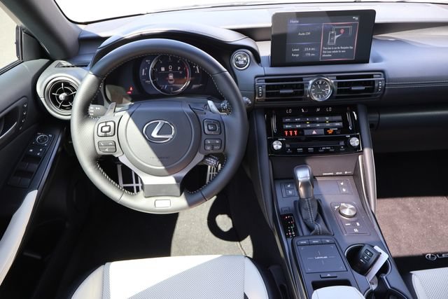 Used 2025 Lexus IS 350 F Sport RWD image 5
