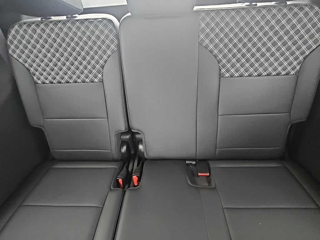 Certified 2024 GMC Acadia Denali w/ LPO, Floor Liner Package AWD/4WD image 19