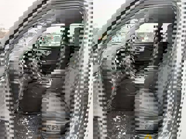 Used 2025 Chevrolet Blazer LT image 10