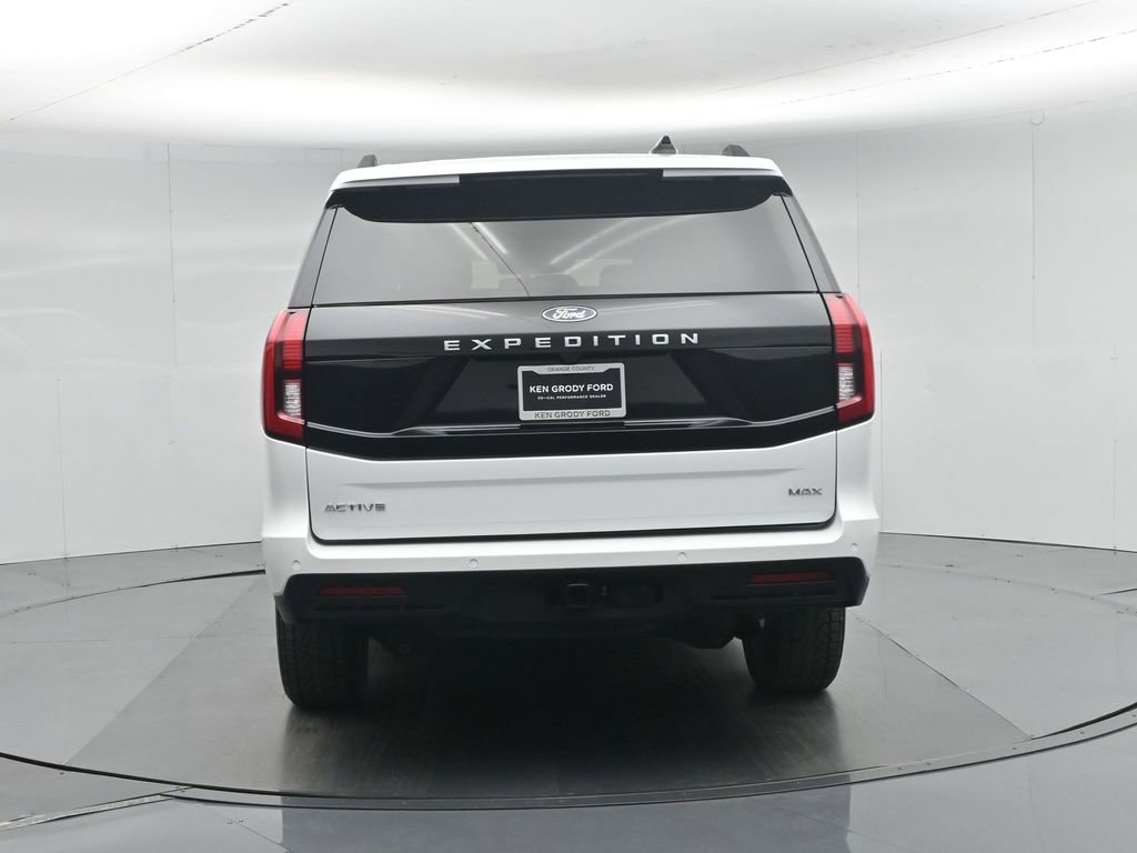 Used 2025 Ford Expedition Max Active AWD/4WD image 35